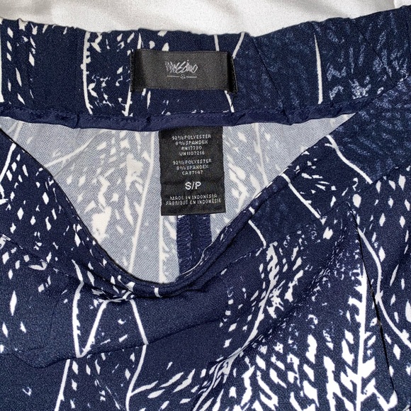 Mossimo Navy/White Shorts (S/P) - Picture 3 of 4